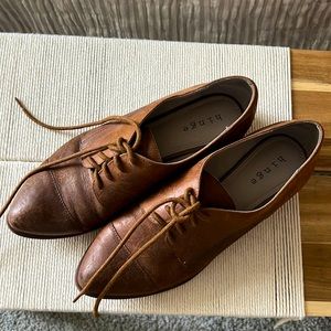 Hinge Oxford brown leather shoes